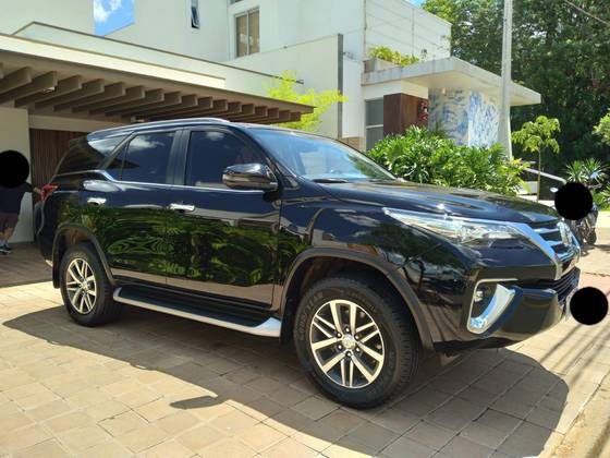 TOYOTA HILUX SW4 2.8 SRX 4X4 7 LUGARES 16V TURBO INTERCOOLER DIESEL 4P AUTOMÁTICO